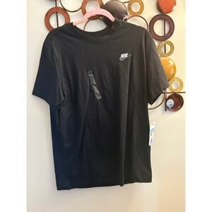 Men’s Nike medium black Tshirt